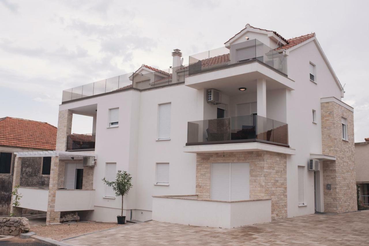 The Nikolic Suites - Villa Woegenstein Tribalj Exterior foto